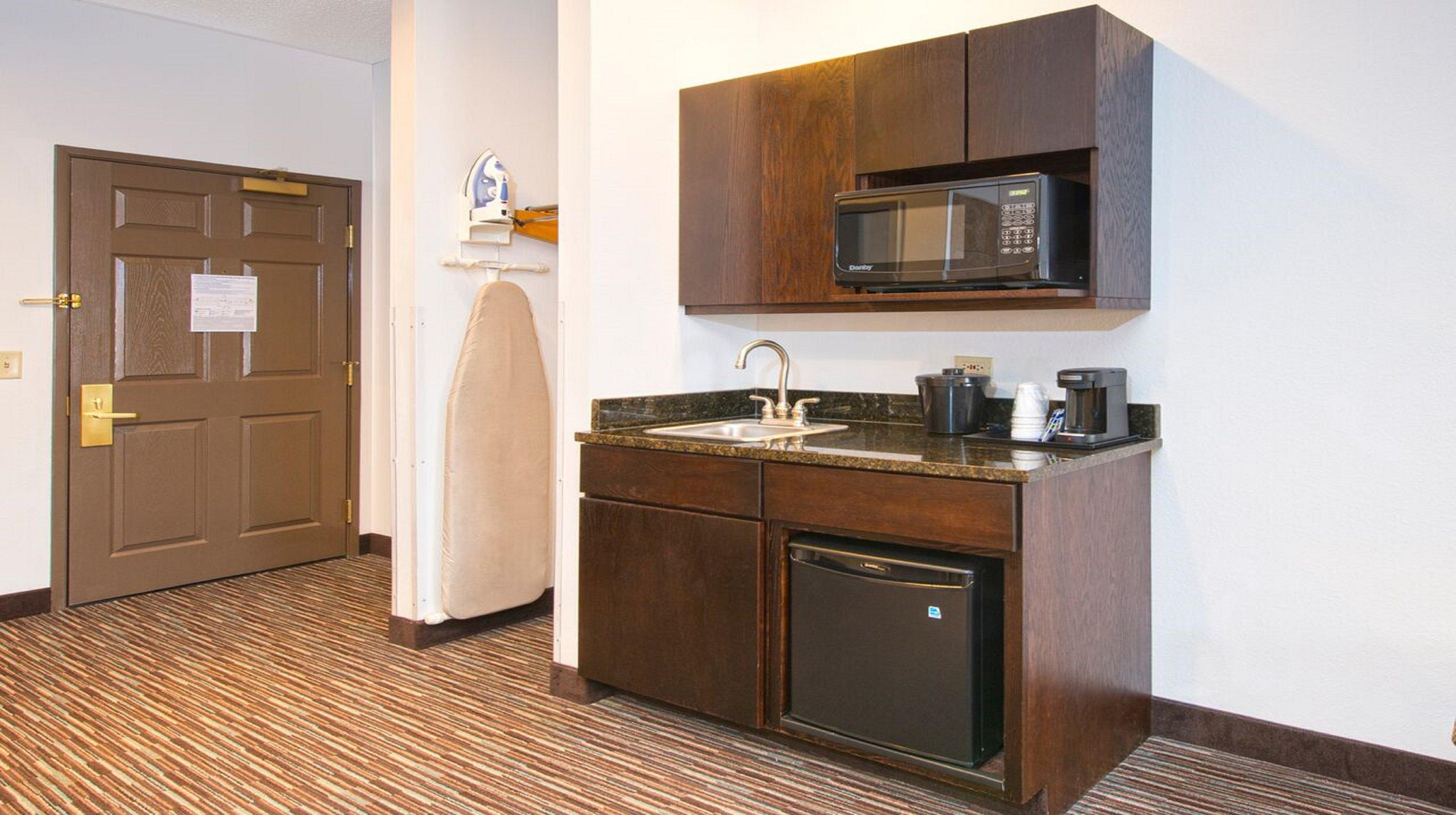 Holiday Inn Express & Suites Chicago-Deerfield Lincolnshire By Ihg Riverwoods Exterior photo