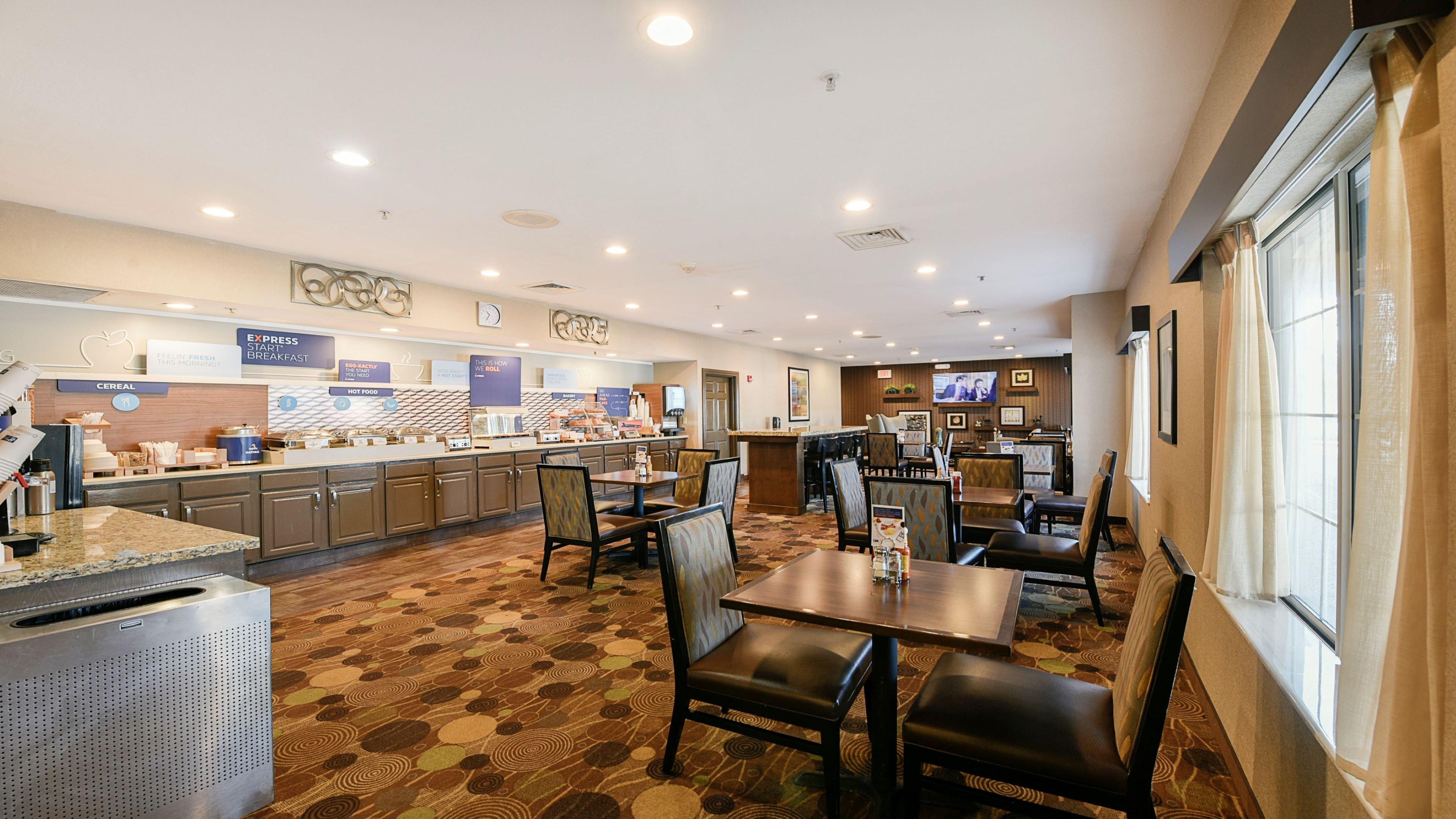 Holiday Inn Express & Suites Chicago-Deerfield Lincolnshire By Ihg Riverwoods Exterior photo