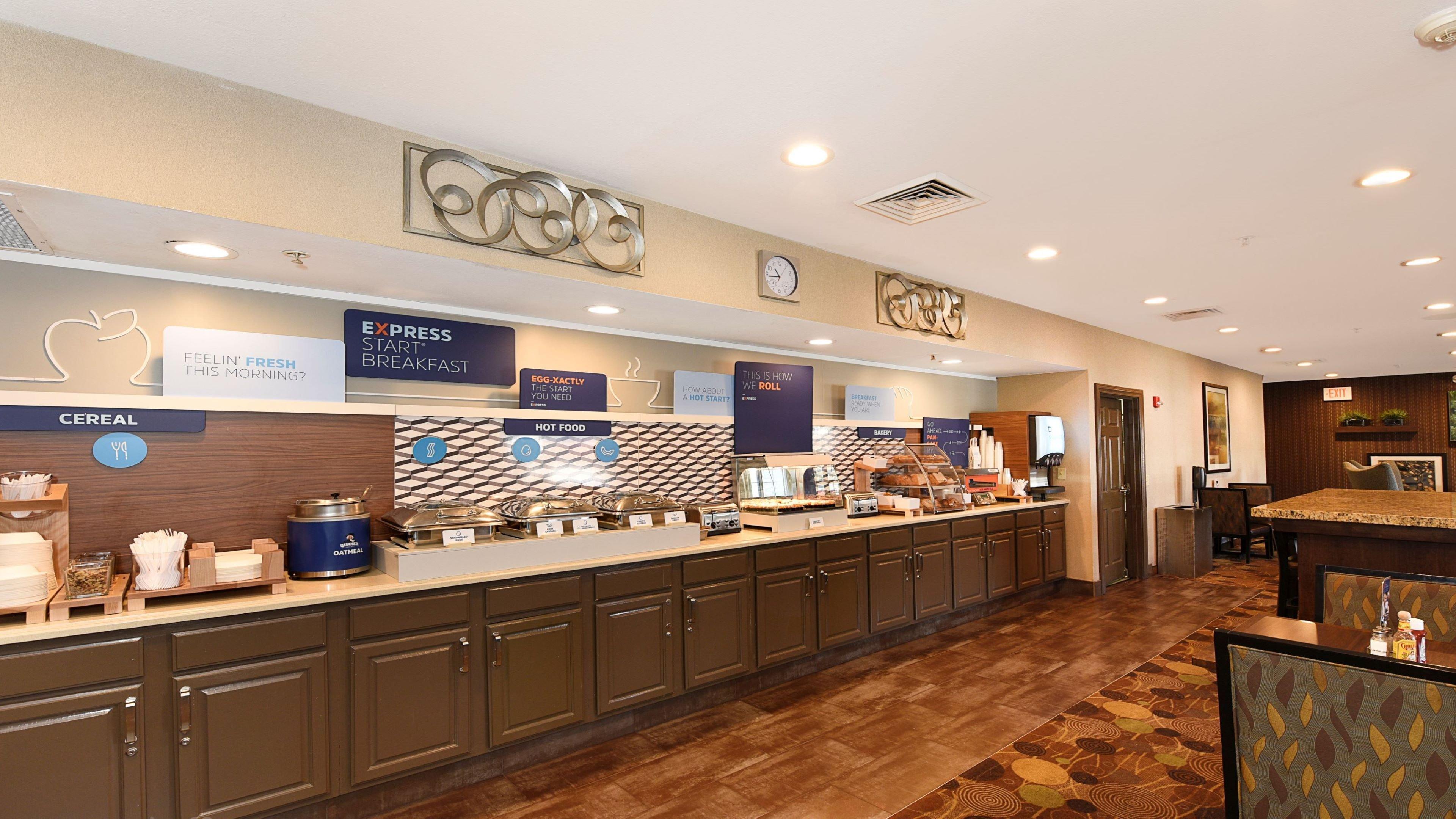 Holiday Inn Express & Suites Chicago-Deerfield Lincolnshire By Ihg Riverwoods Exterior photo