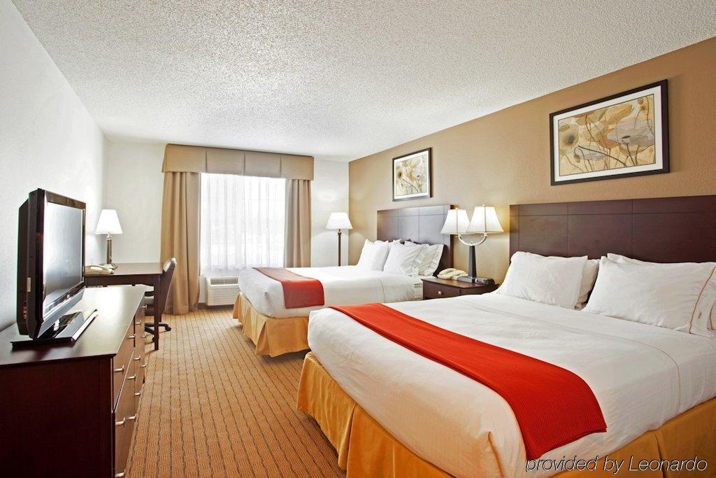 Holiday Inn Express & Suites Chicago-Deerfield Lincolnshire By Ihg Riverwoods Exterior photo